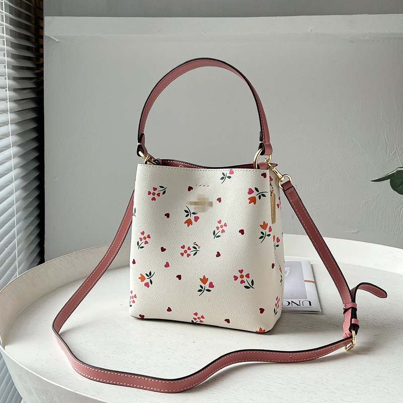 European and American printed bucket bag leather top layer cowhide women's bag tail single slung shoulder bag handbag foreign trade Original Single European and American printed bucket bag leather top layer cowhide women's bag tail single slung shoulder bag handbag foreign trade Original Single