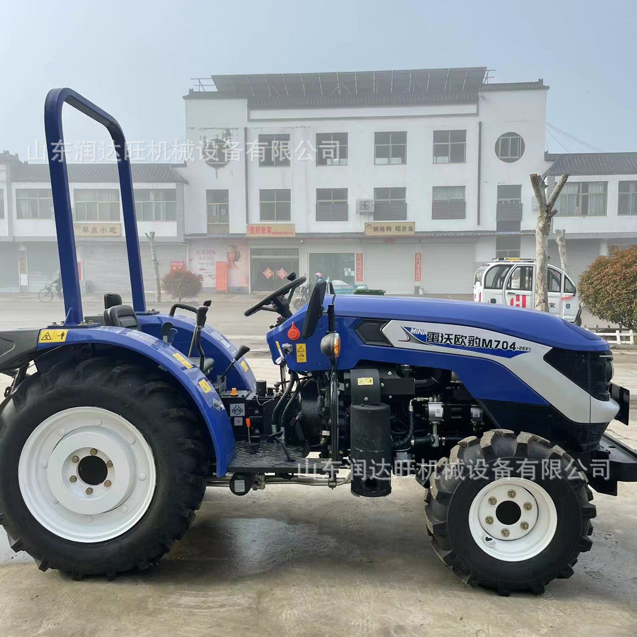 小款四驱拖拉机704大棚王农用车 省油微耕机 小型好操作水田打地