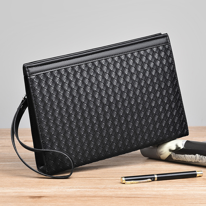 Trendy men's clutch bag, large capacity, underarm bag, suitable for business, commuting, and casual use; woven texture.