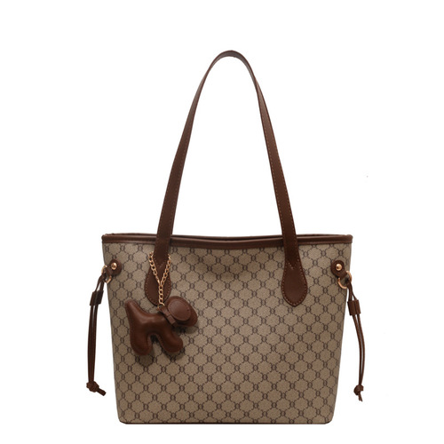 Large-capacity bag for women in autumn and winter new fashion commuter shoulder bag retro printed European and American handheld tote bag