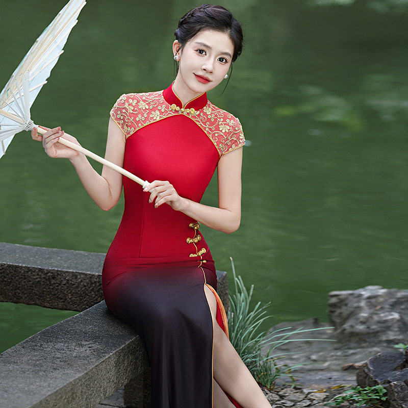 走秀旗袍2025新款中国风年轻款渐变鱼尾旗袍裙中式大码形体演出服