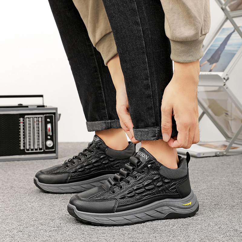 Zapatos otoño e invierno zapatos de algodón para hombres nuevos zapatos para hombres lana más terciopelo engrosamiento cálido resistente al frío zapatos calientes de invierno para hombres