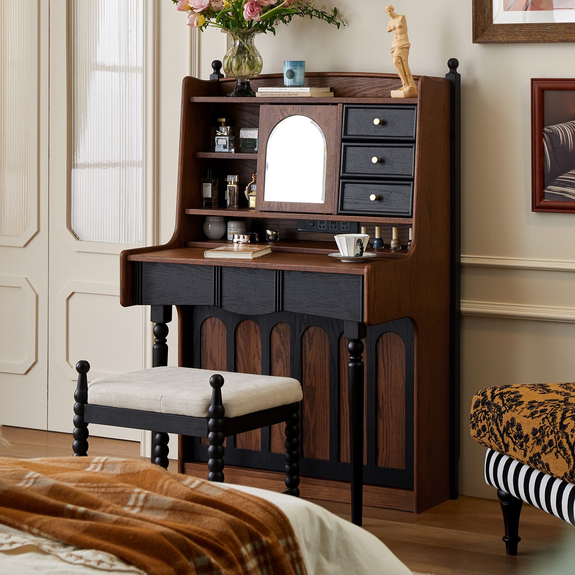 Medieval Style Piano Dressing Table with Integrated Makeup Mirror for Bedroom French Retro Solid Wood Makeup Table Storage Storage Bedside Cabinet