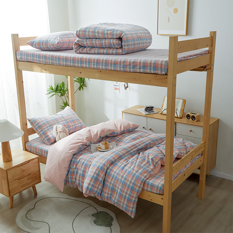 Al comienzo de la temporada escolar, ropa de cama de tres piezas para dormitorios de estudiantes universitarios de algodón de clase A, sábanas generales y fundas de edredón se pueden lavar a máquina