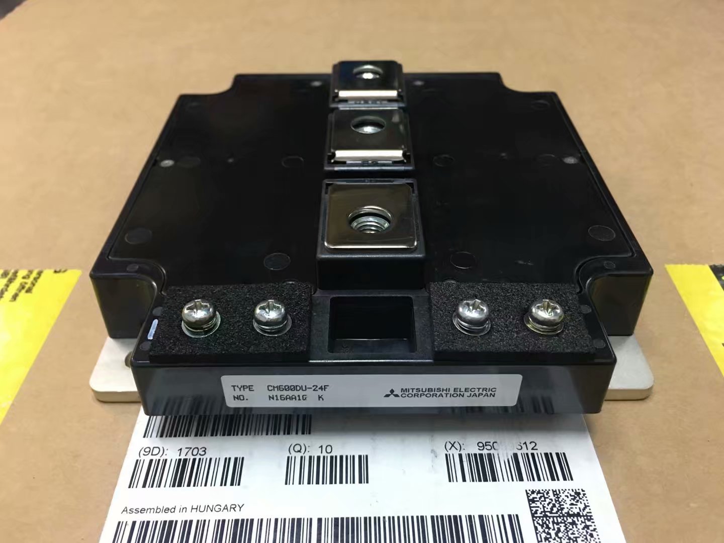 CM600DU-24F CM200DU-24F CM300DU-12H CM400DU-24NFH原装模块