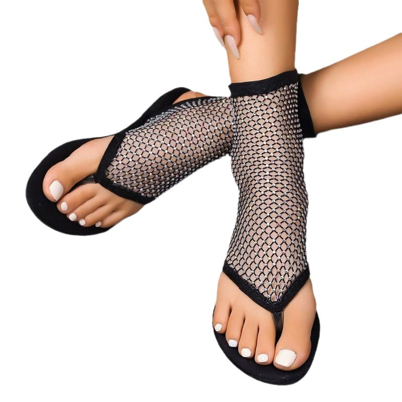 Трансграничные большие размеры плоские ножки с полыми ножами сандалии женские летние модные сексуальные сандалии высокого ранга 2023 года