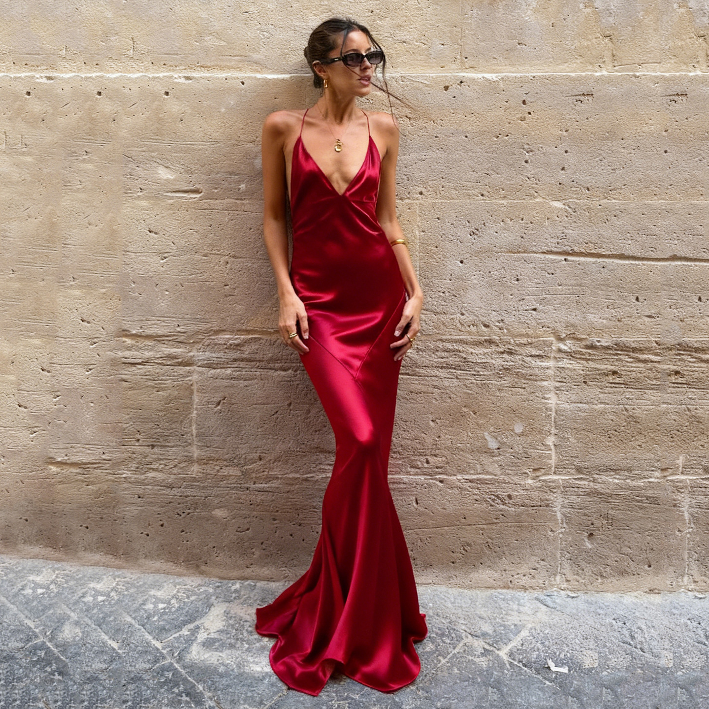 Amazon Elegant Satin Evening Dress Banquet Burgundy Sexy V Neck Suspender Dress Backless Fishtail Skirt