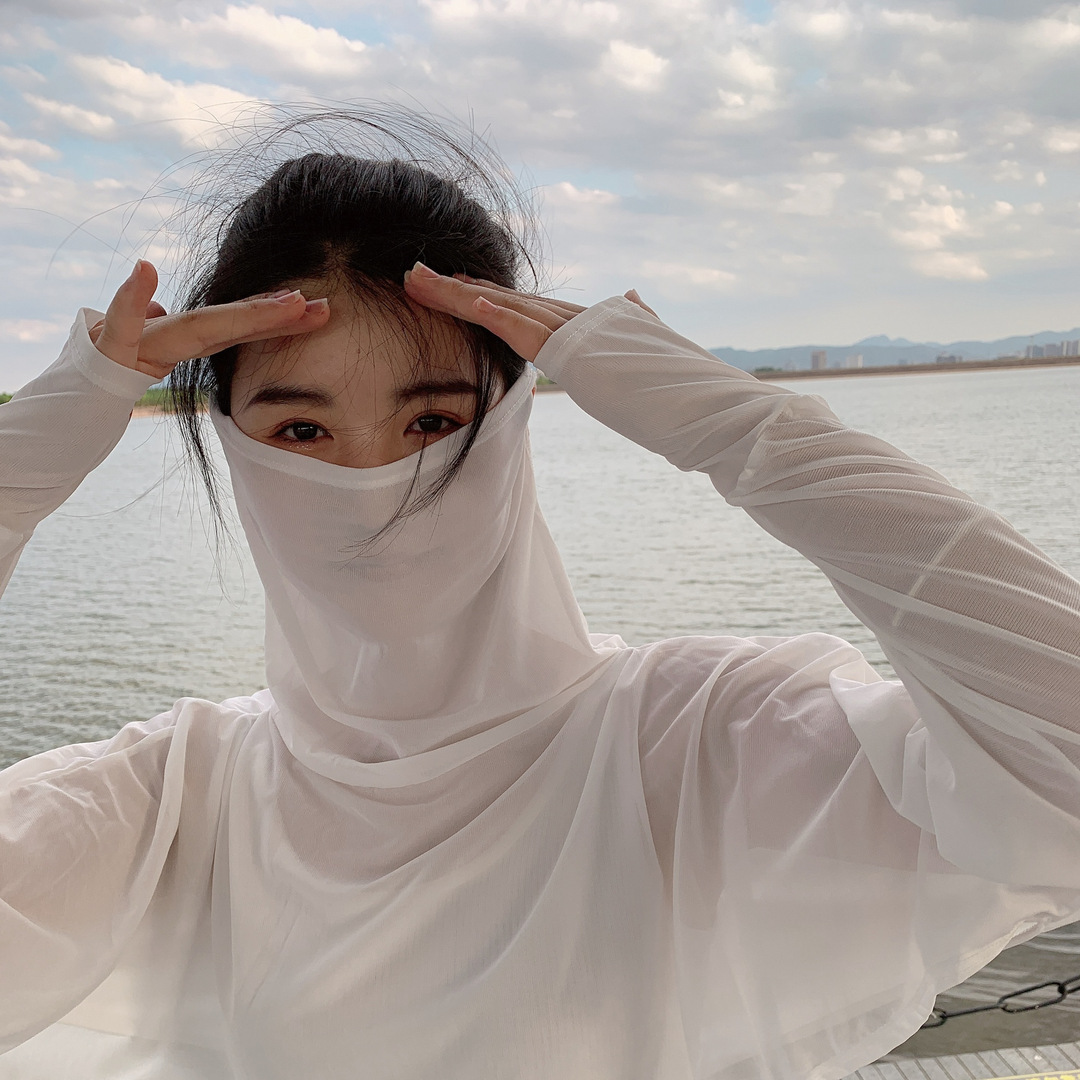 Sun Protection Shawl for Women in Summer, Black and White Driving Cape, Long-Sleeved Cycling Mask, Ice Silk Face Covering, One-Piece Short Sun Protection Clothing