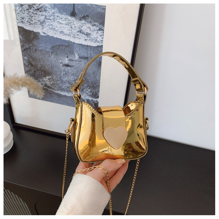 Unisex Pu Heart Shape Solid Color Elegant Streetwear Sewing Thread Square Hidden Buckle Shoulder Bag display picture 20