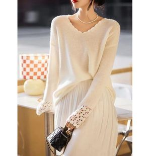 Small lace soft glutinous at first sight wool cashmere pullover sweater women's autumn and winter New Fashion V-neck bottoming shirt