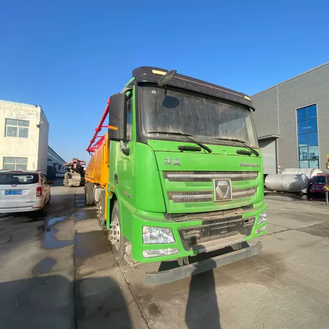 跨境外贸直销52米混凝土臂架泵车 泵送过程平稳 智能调整压力