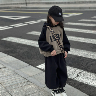 Cross-Border Ins Popular Kidsren's Clothing [One-Piece Velvet] Color-Blocked Thickeneded Kidsren's Suit Winter Hooded Sweatshirt Two