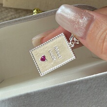 S925纯银韩版小众设计感复古爱心字母吊坠韩国风时尚感简约侧坠批