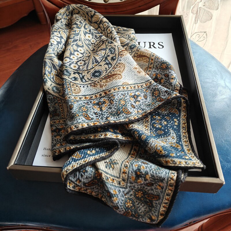 Silk Cashmere Exotic Double-Sided Alien Black and White 70 Velvet Multi-Power Drying Scarf Autumn and Winter Scarf 22
