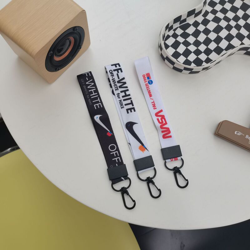 Spot wholesale airpods earpiece case lanyard foreign trade explosions NIKE Tide brand key chain hanging belt a generation of hair