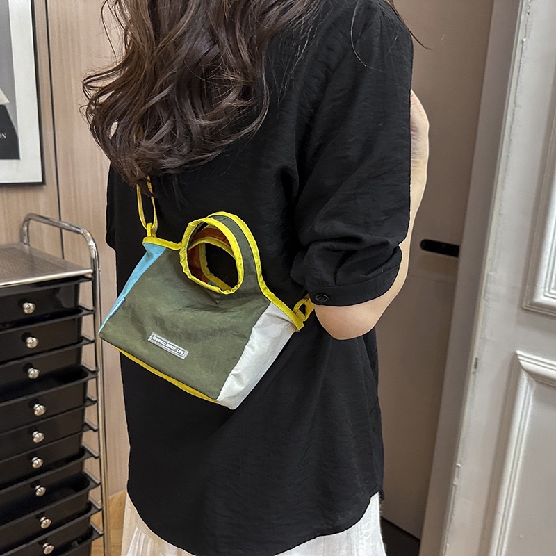 Fashion Contrast Color Patchwork Crossbody Bag For Women, Lightweight Nylon Shoulder Bag, Sporty Casual Handheld Bucket Bag - Thumbnail 2