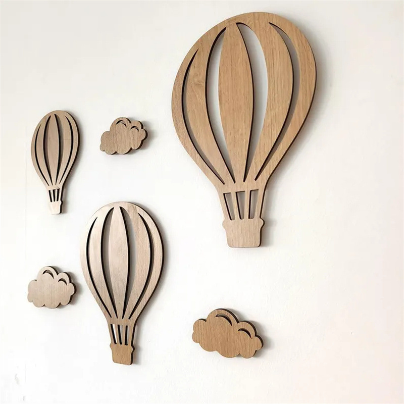 Adesivos de parede 3d em madeira balão de ar e nuvens_voghion.com