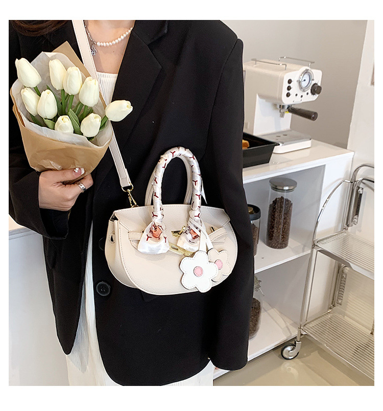 New Fashion Flowerone-shoulder Birkin Solid Color Crossbody Bag display picture 6