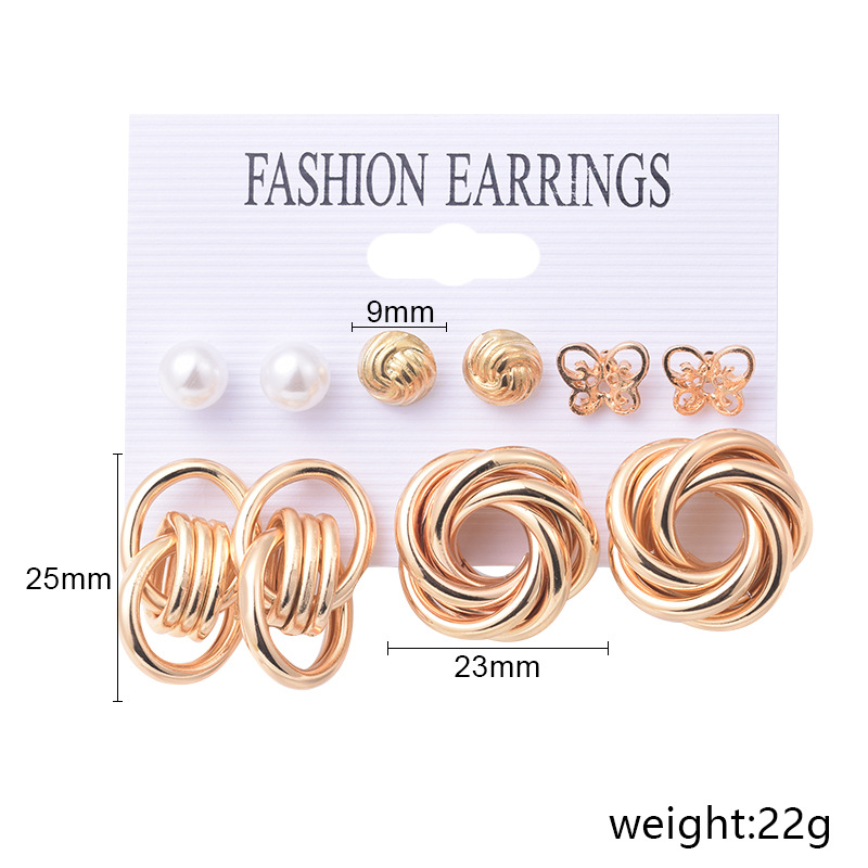 Simple Creative Metal Circle Chain Earrings 5 Pairs Set Heart Pin Butterfly Earrings display picture 7