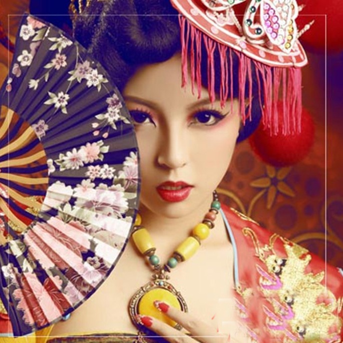 Ventilador de dragón de satén transfronterizo S fan de hueso ventilador de mujer pequeño ventilador cheongsam en stock lote mixto