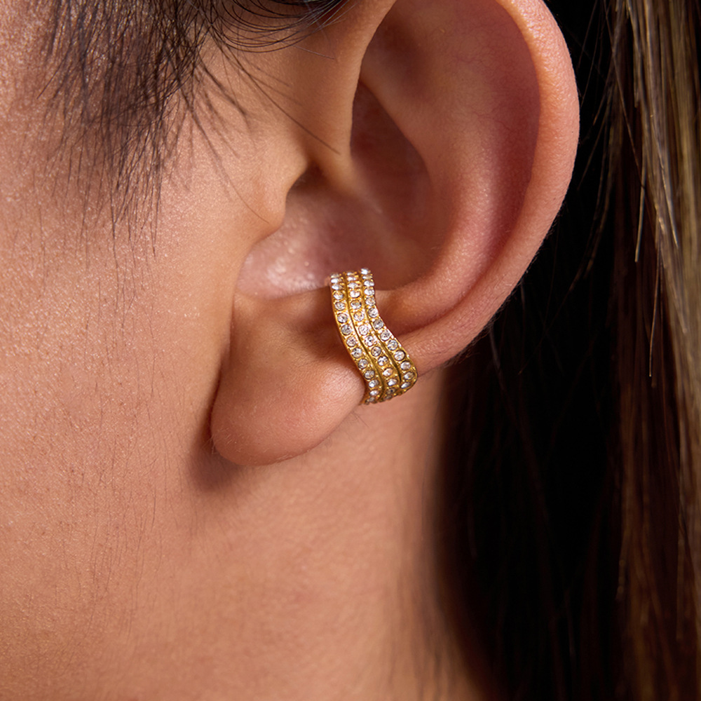 Wanxing Europa y los Estados Unidos ondas de diamante de oro 18 quilates pendientes de acero inoxidable ligero lujo joyas transfronterizas de alto nivel nicho de diseño pendientes