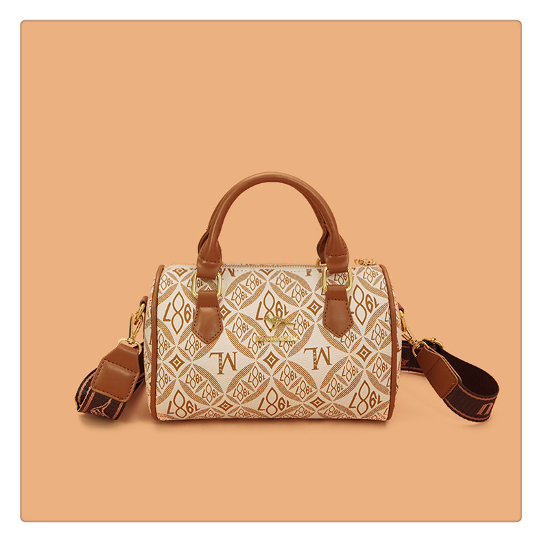 This year's popular cross-border handbag for women is the 2024 new printed letter texture light luxury Boston handbag and single-shoulder bag undefined