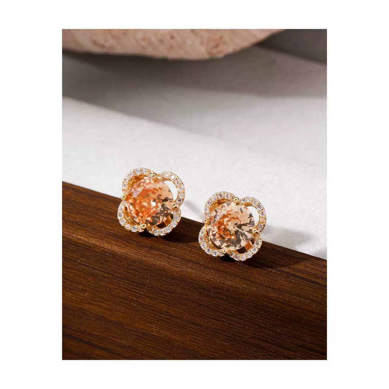 四叶花耳钉复古轻奢高级感耳饰小众百搭橘色饰品时尚精致银针耳钉