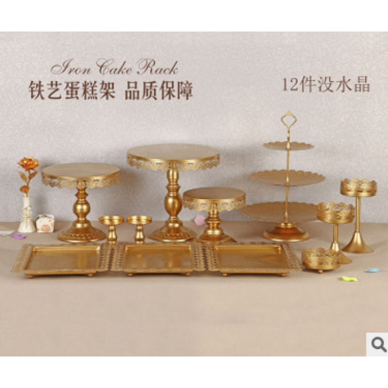 Postre de boda de oro Adornos de mesa Soporte de pastel de estilo europeo Accesorios de boda Bandeja de pastel de encaje Soporte de punto de hierro 12 piezas