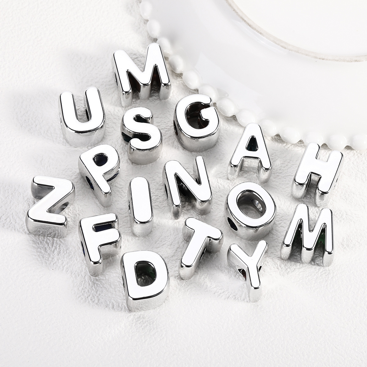 电镀银色亚克力大孔字母珠 diy饰品配件包挂手机链串珠散珠直孔珠