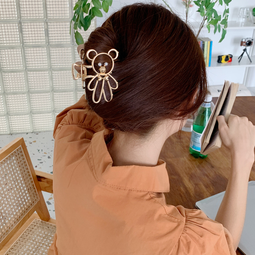 Fashion Cute Metal Bear Shaped Hair Clip Summer Large Size Hairpin display picture 7