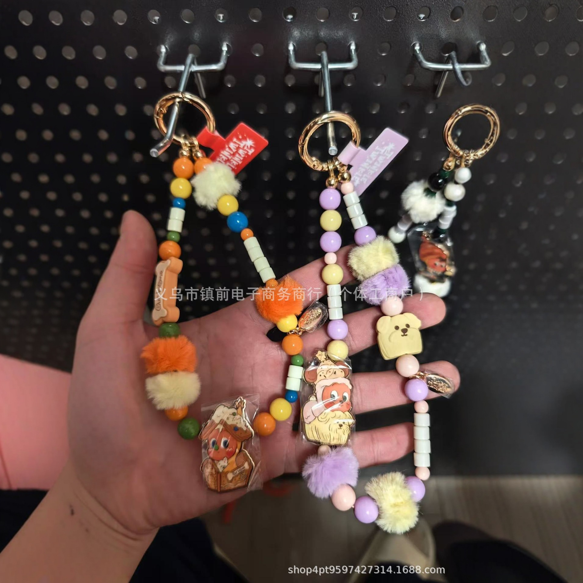 创意diy星星人公仔毛球串珠手机链条玩偶挂件手工包包钥匙扣挂饰