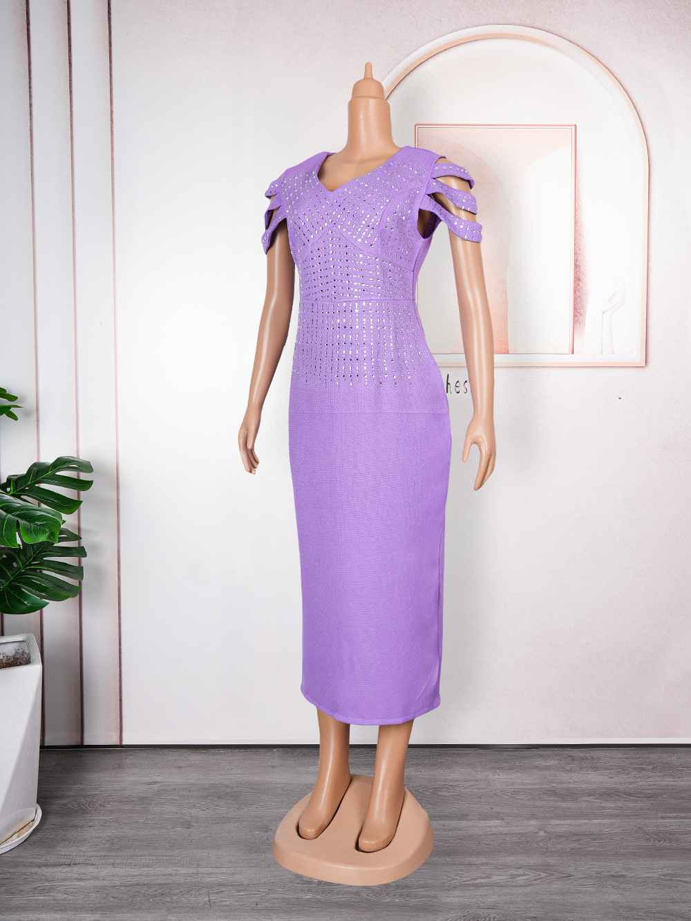 Damenbekleidung V-Ausschnitt sexy Bankettkleid in Übergröße Damenbekleidung heißes Diamant-Kleid mit kleinem Duft_voghion.com