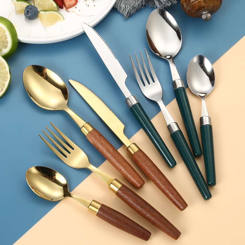 Vintage Western-Besteckset mit Griffen aus Sapele-Holz, 4-teilig, aus Edelstahl: Steakmesser, Gabel, Löffel_voghion.com