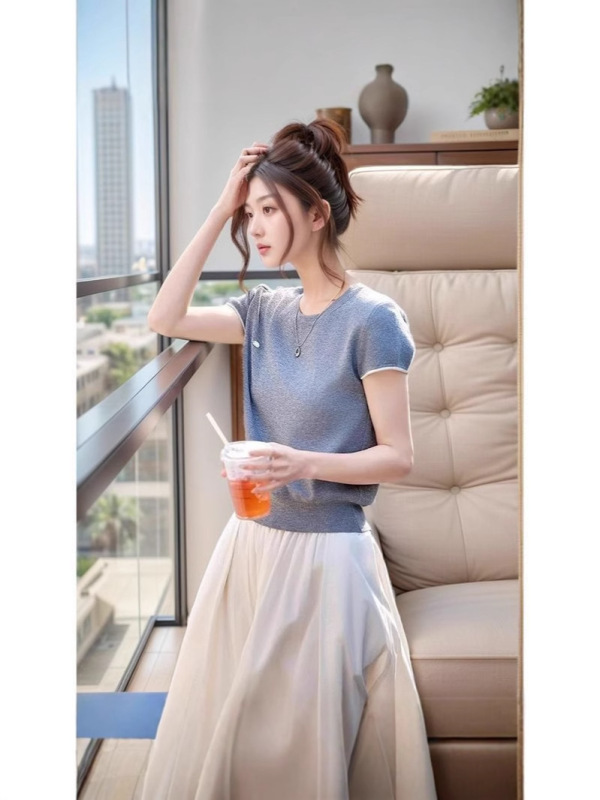 韓国通勤多用途カジュアルシンプル半袖セーター 2025 夏の新ニッチスリムラウンドネックトップ女性のための|undefined