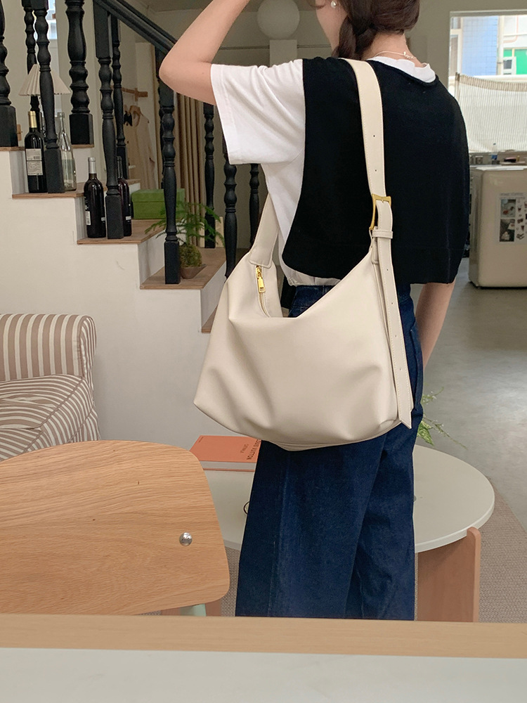 Korean Versatile Soft Collapse and Minimalist Style Single Shoulder Big 2024 New Women's Large Capacity Crossbody Bag_voghion.com