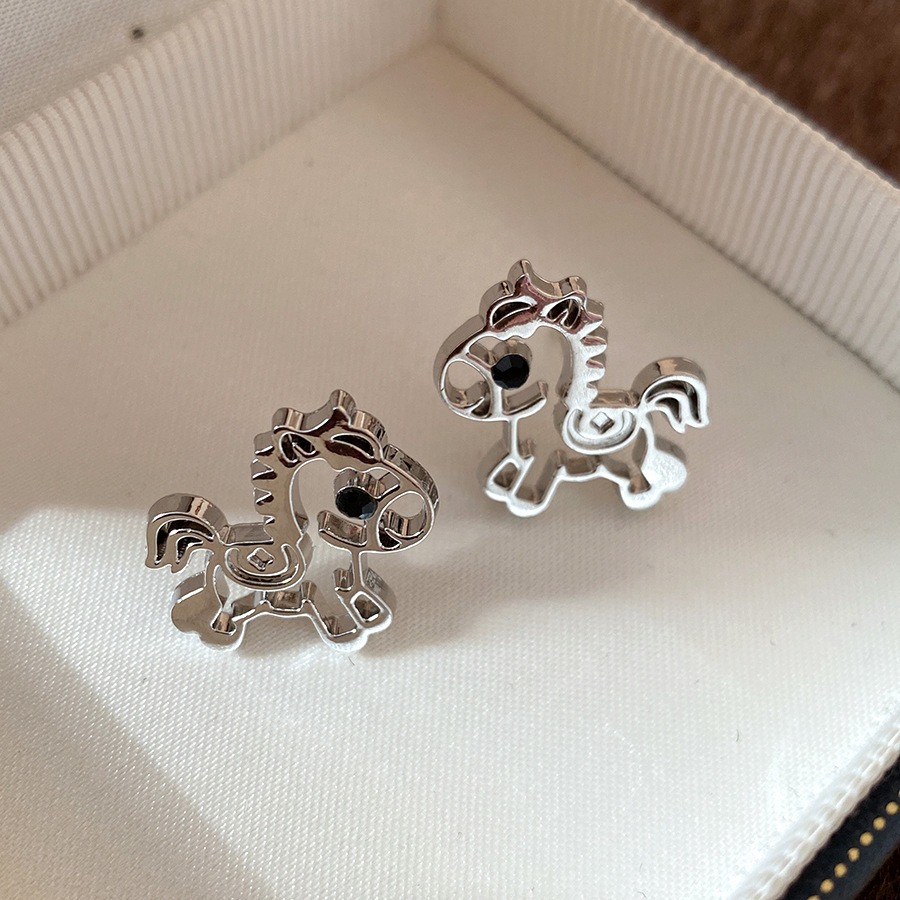Oro verdadero eléctrico galvanis colgante de piedra pony pendientes collar ligero lujo nicho universal conjunto temperamento alta sensación de joyería mujer