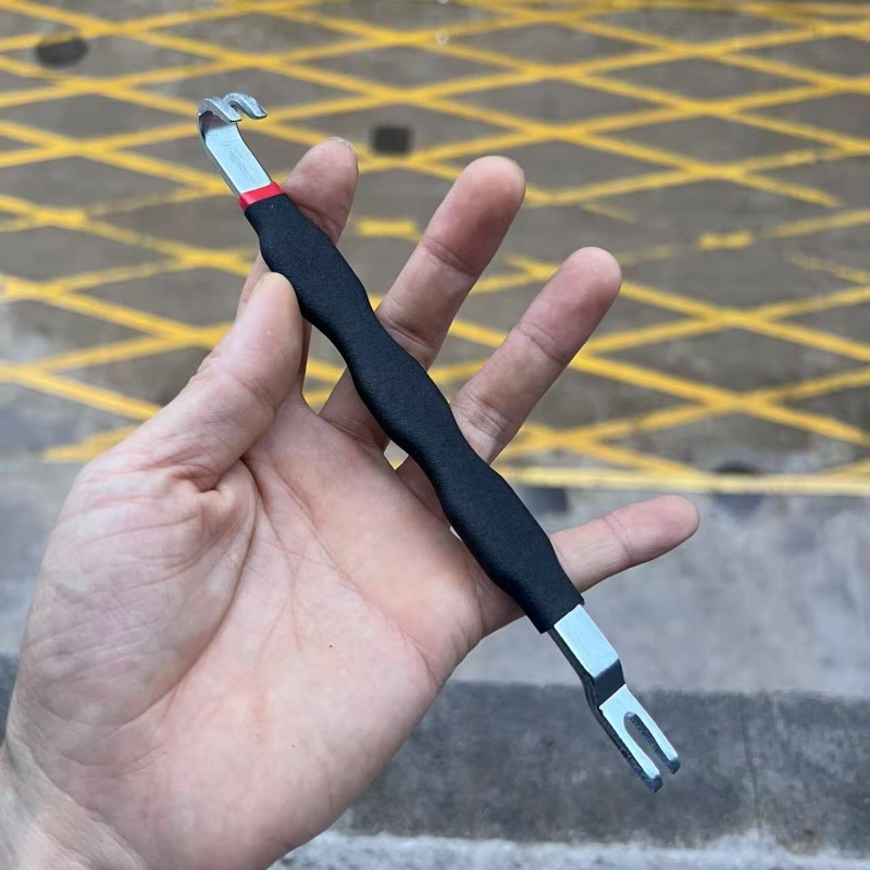 프리미엄 레드와 블랙 크로바