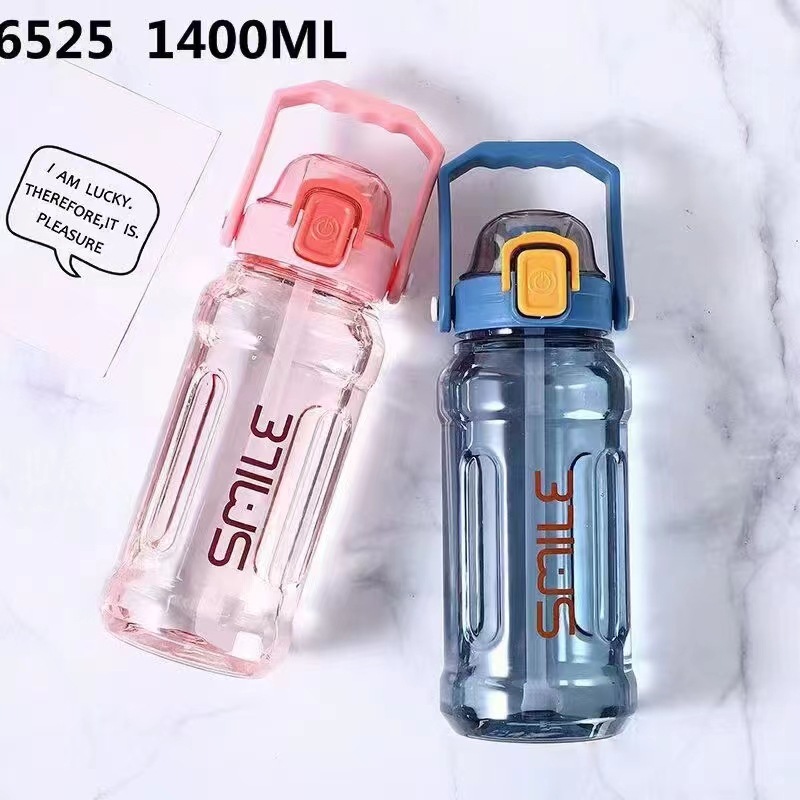 Fábrica al por mayor fitness deportes taza de gran capacidad 1400ml taza rebote tapa paja mango botella de agua hervidor