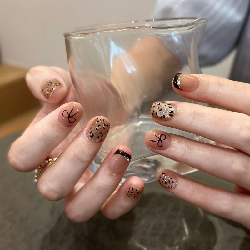 BY1469 골드 스팟 보타이 글루 스타일