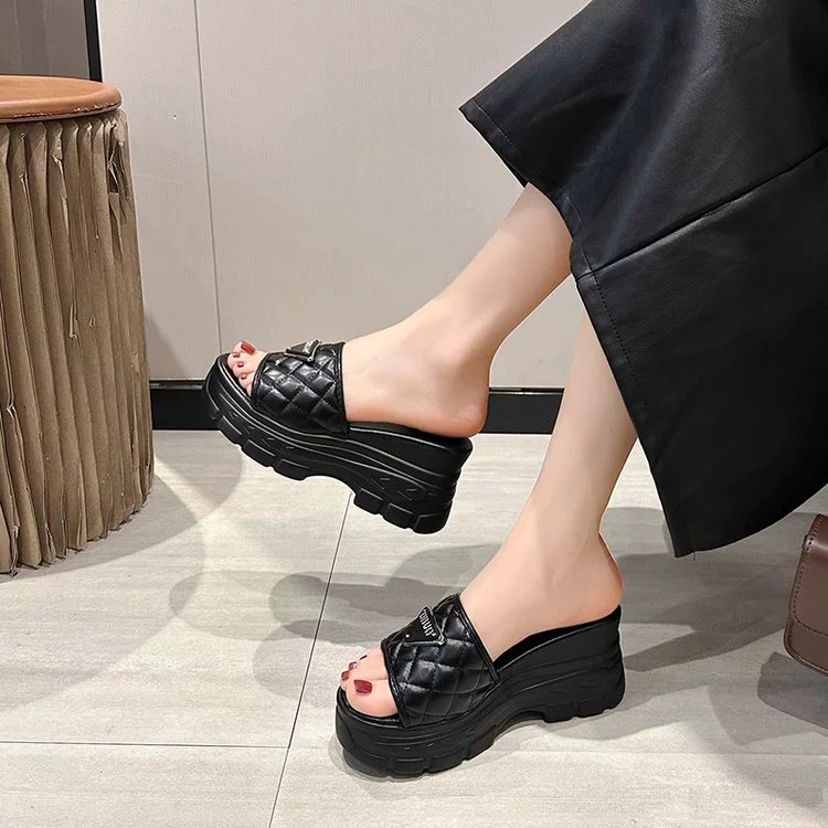 Слайды, тапки, универсальная пляжная обувь для отдыха, стиль Chanel
