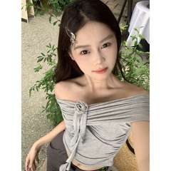 Design-oriented niche off-shoulder women's 3D rose-shaped hot girl bare shoulders short slim fit T-shirt