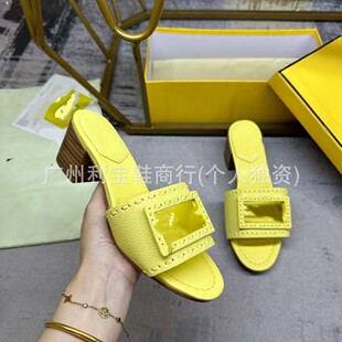 �羳2026���^¶ֺ�U�՛���ЬŮ�⴩��߅�ȼٕr�аٴ�һ�ִָ���Ь