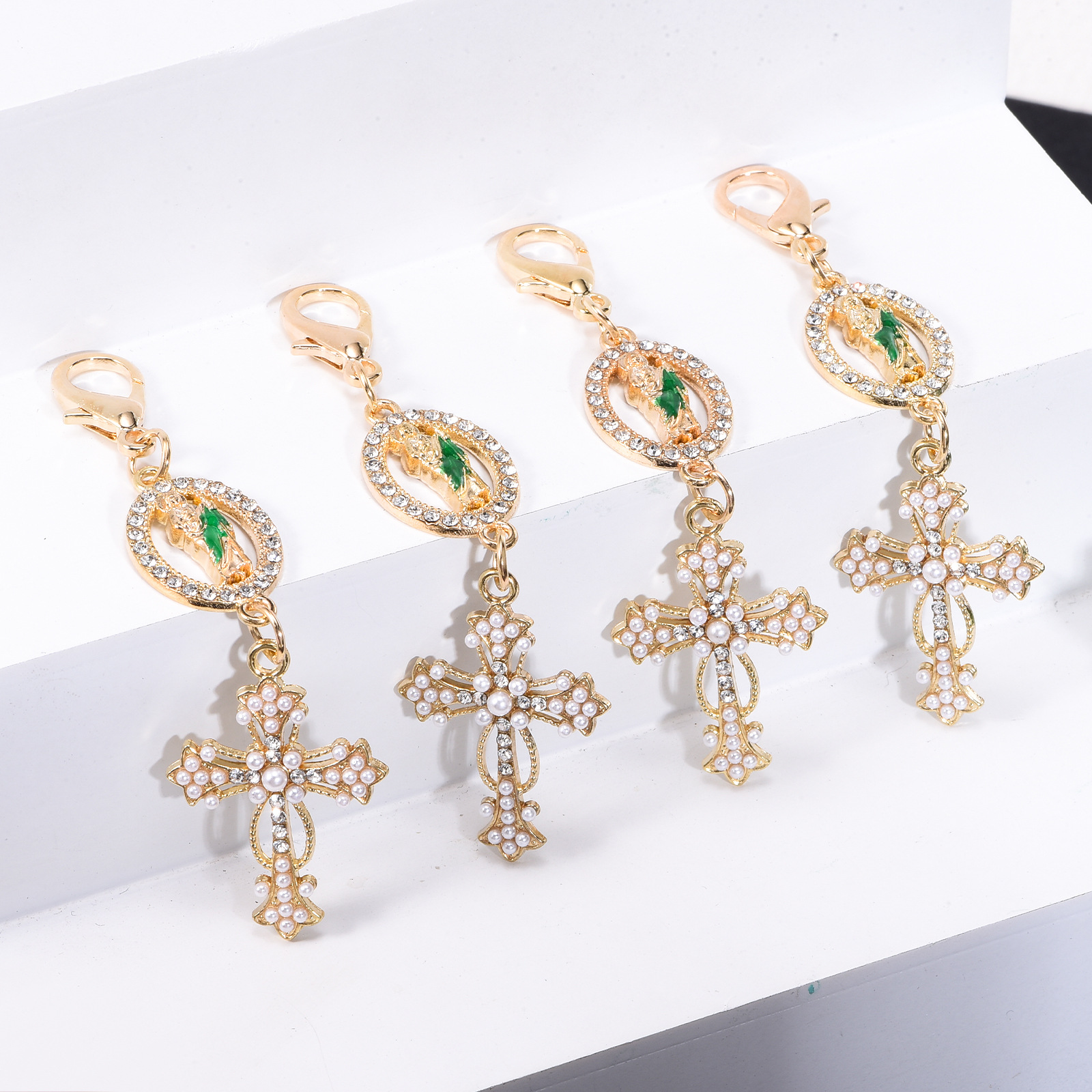 Cross-Border Alloy Religious Pearl Cross Keychain Can Decorate Bag Keychain Jewelry Pendant
