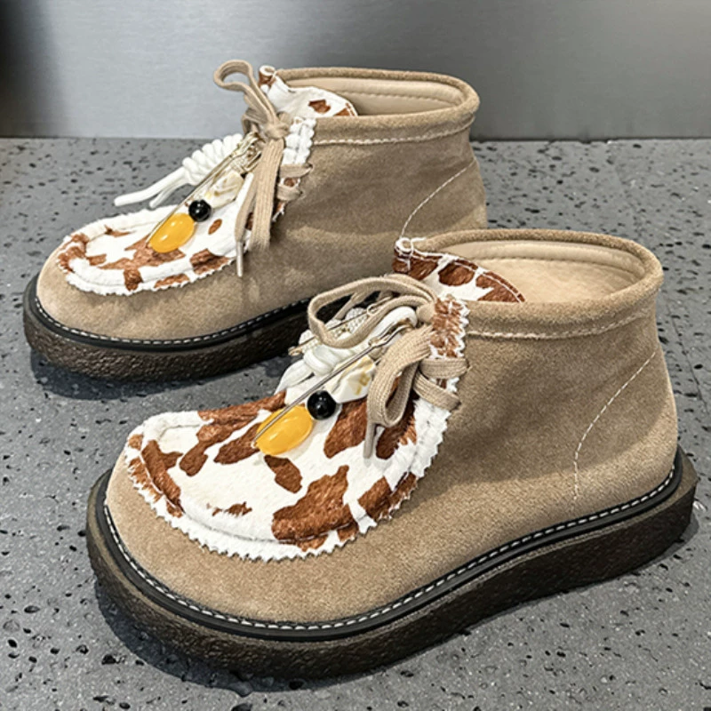 Высокие коровы Lefu туфли ретро с квадратной головой из натуральной кожи и конского перья шитый ремень