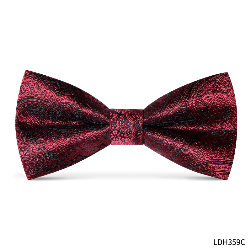 검은 배경에 어두운 자줏빛 붉은 색 어두운 패턴