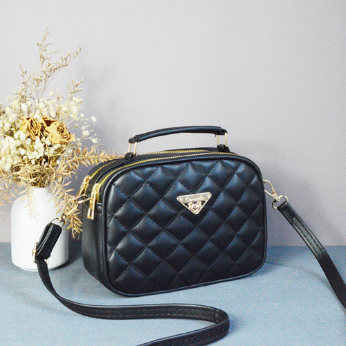 Bags Women's Fashion Crossbody Bag Hand-held Small Square Bag  Summer New Texture Niche Women's Shoulder Cross Bag Factory