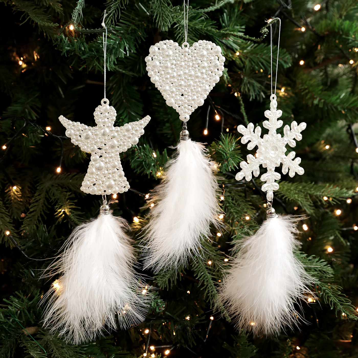 Nuevas plumas transfronterizas de nieve blanca colgante de plástico árbol de Navidad colgante decoración de atmósfera de vacaciones