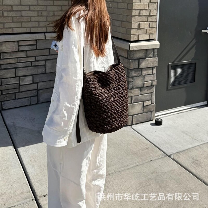 Large-Capacity Casual Woven Bucket Bag for Women 2026 New Summer Versatile Commuter Beach Bag Straw Crossbody Bag