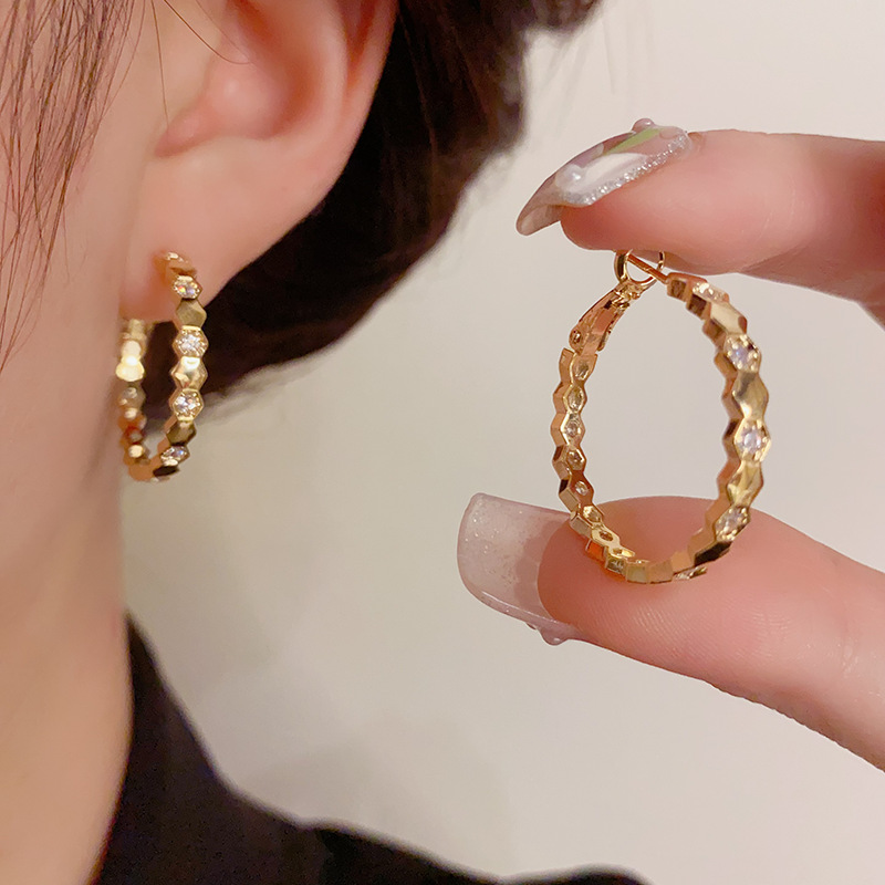 MAC057 Zircon Inlaid Elegant Vintage Style Hoop Earrings5