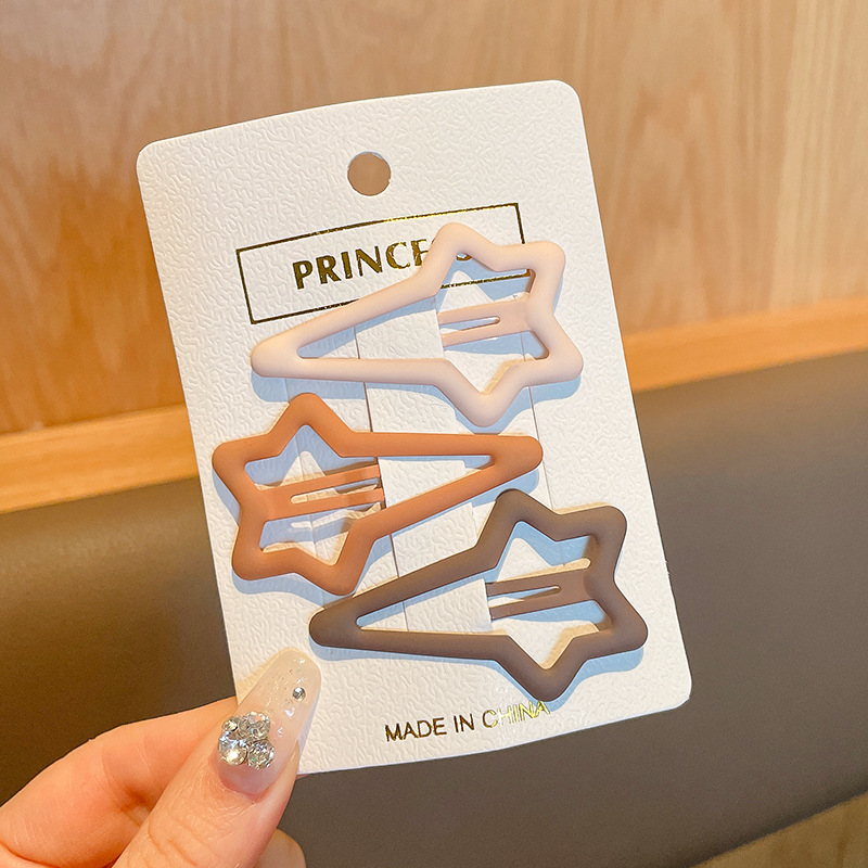 Leche de café, clip de cebo, clip de cabello roto, cabeza trasera, clip de lavar la cara, maquillaje, clip de cabello, toque de cabeza